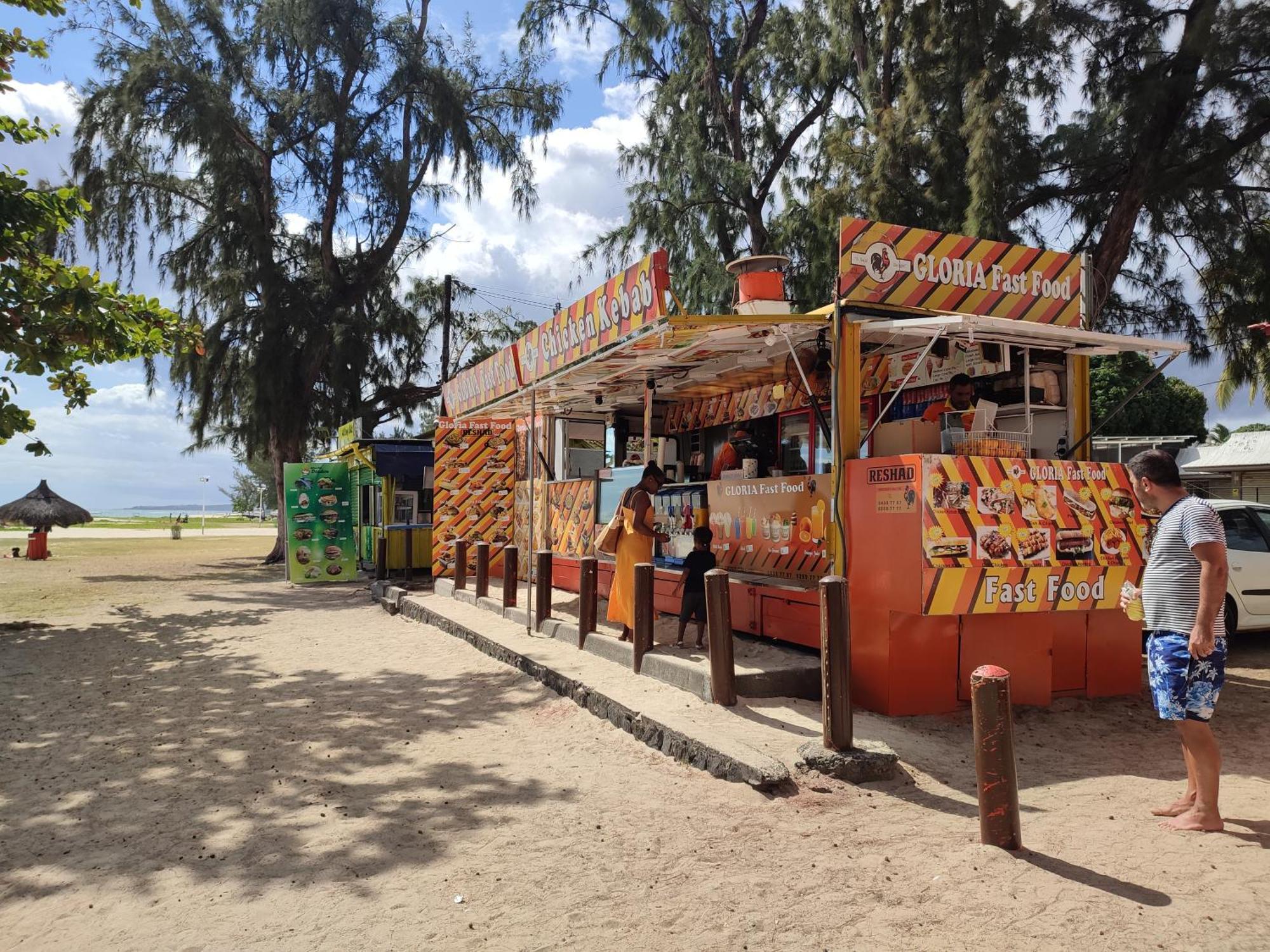 White Sand Cabana Flic en Flac Exterior photo